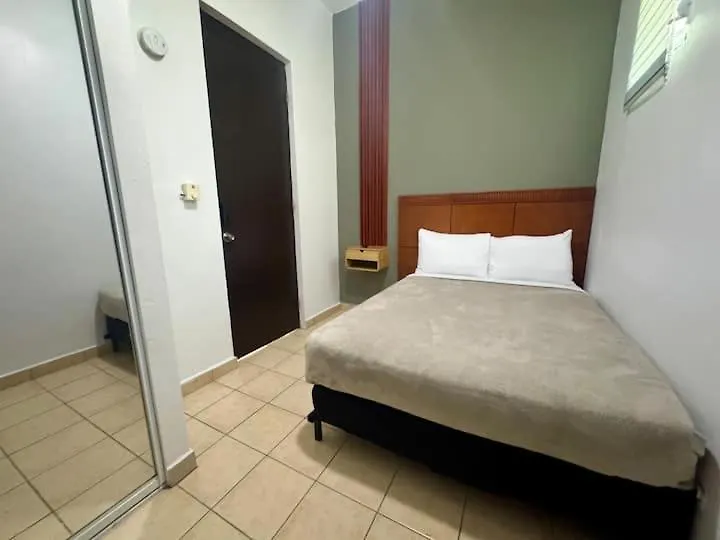 Aparthotel R10 Guest House San Juan